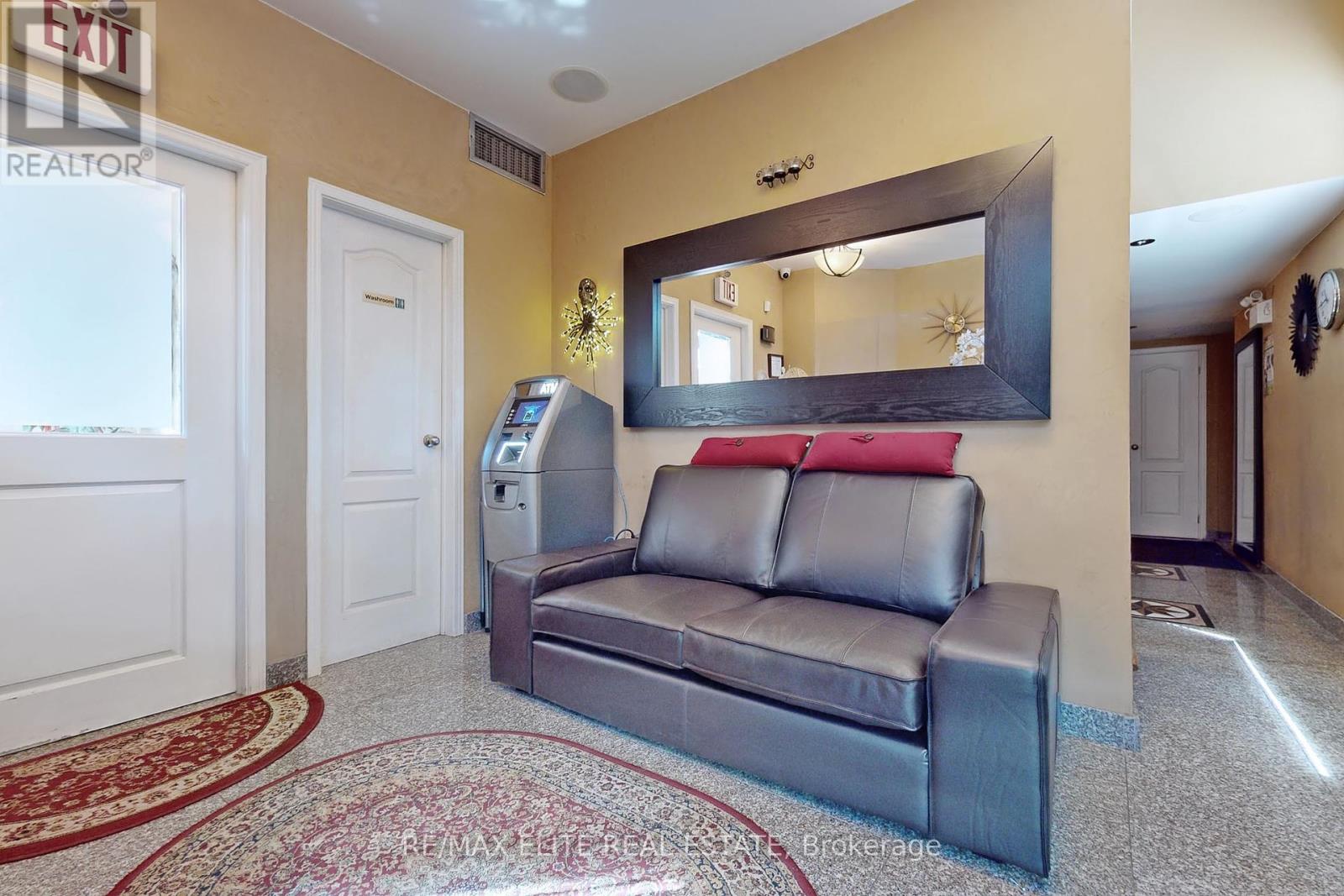 31 - 4801 Keele Street, Toronto (York University Heights), Ontario  M3J 3A4 - Photo 2 - W11887988