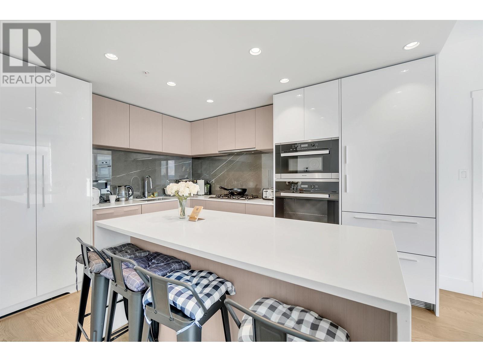 1702 1632 Lions Gate Lane, North Vancouver, British Columbia  V7P 0E2 - Photo 13 - R2949726
