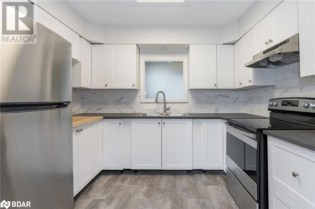 18 Queen Street W, Elmvale, Ontario  L0L 1P0 - Photo 3 - 40680631