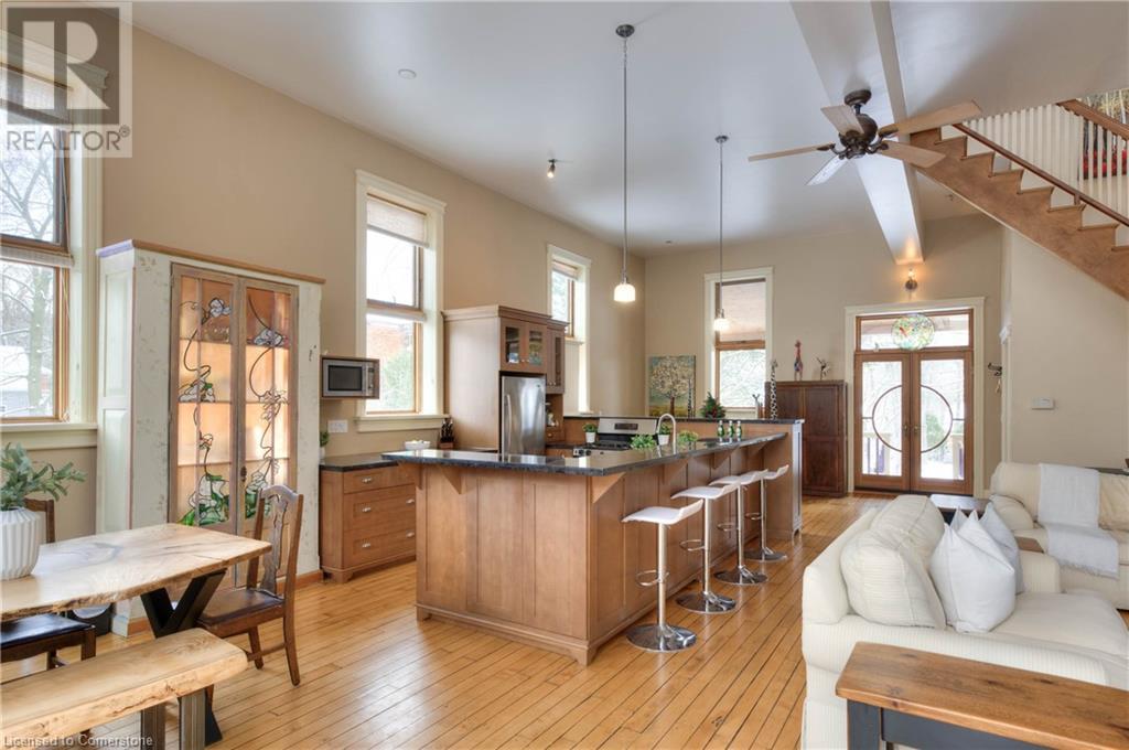 27 Forbes Avenue W, Guelph, Ontario  N1G 1G2 - Photo 12 - 40684175