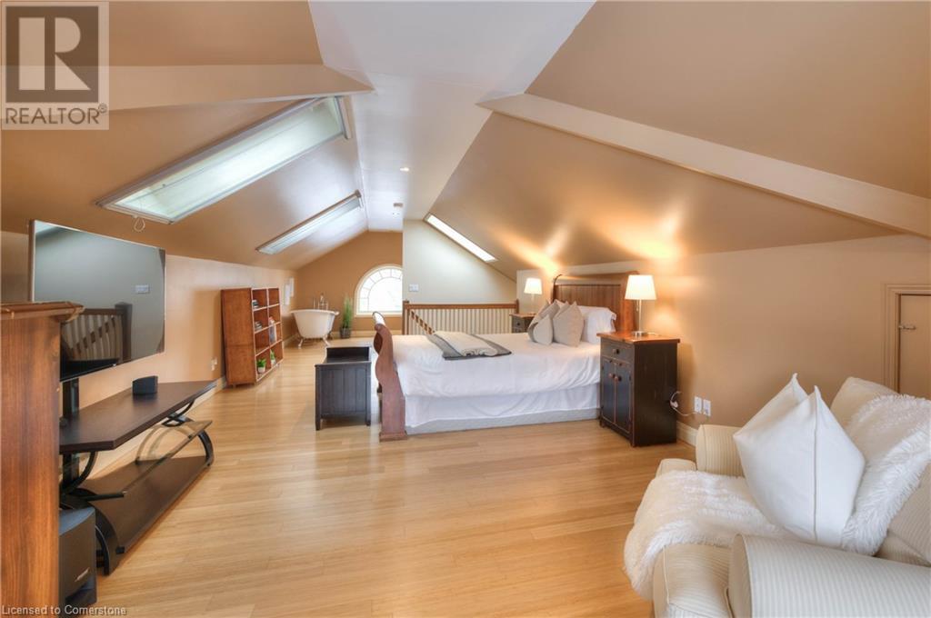 27 Forbes Avenue W, Guelph, Ontario  N1G 1G2 - Photo 19 - 40684175