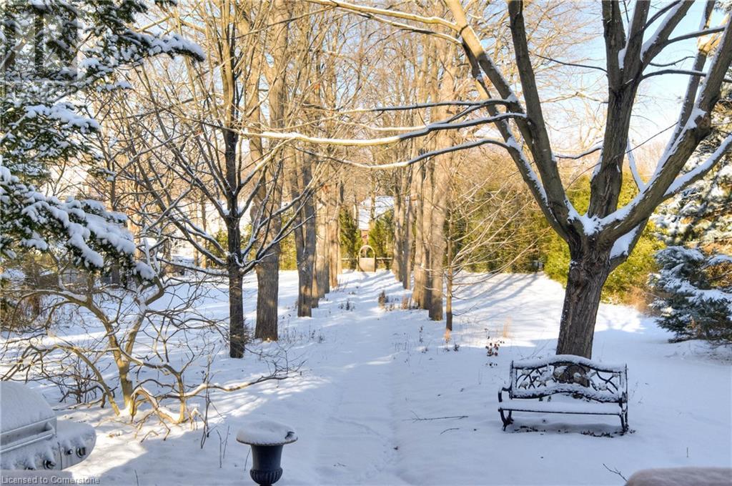 27 Forbes Avenue W, Guelph, Ontario  N1G 1G2 - Photo 30 - 40684175