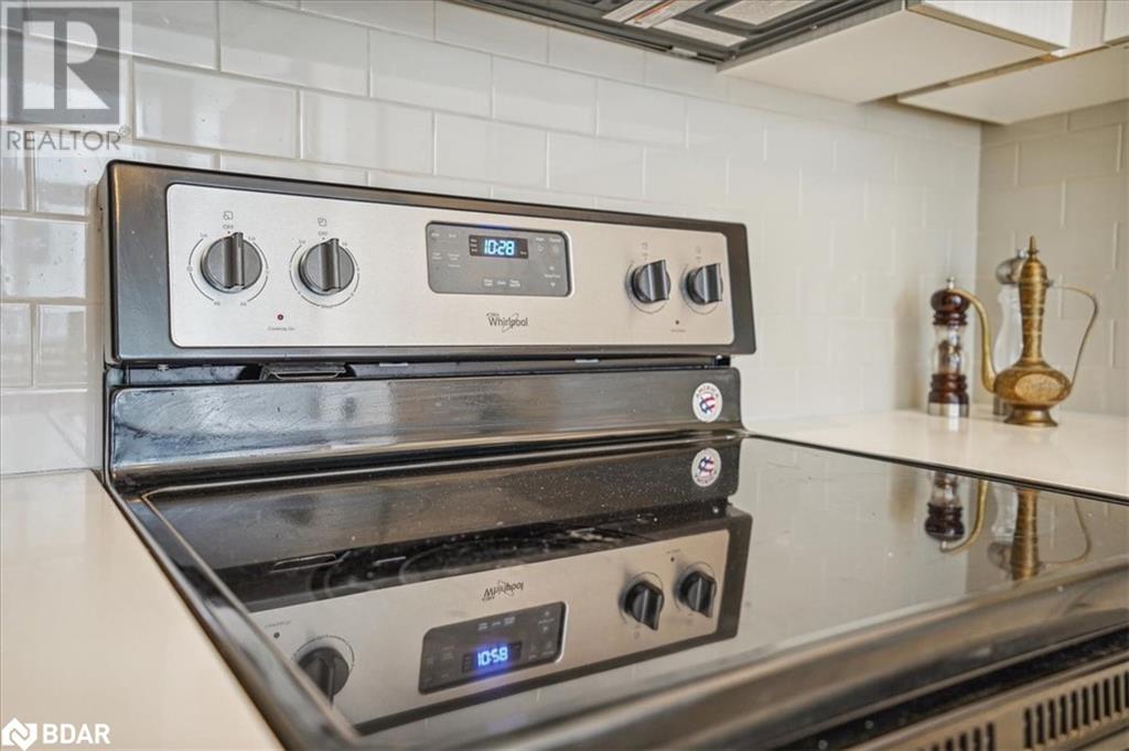 111 Worsley Street Unit# Ph-02, Barrie, Ontario  L4M 0J5 - Photo 16 - 40684389