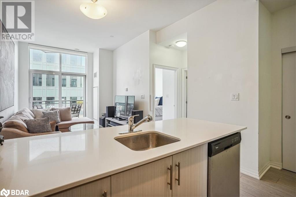 111 Worsley Street Unit# Ph-02, Barrie, Ontario  L4M 0J5 - Photo 18 - 40684389