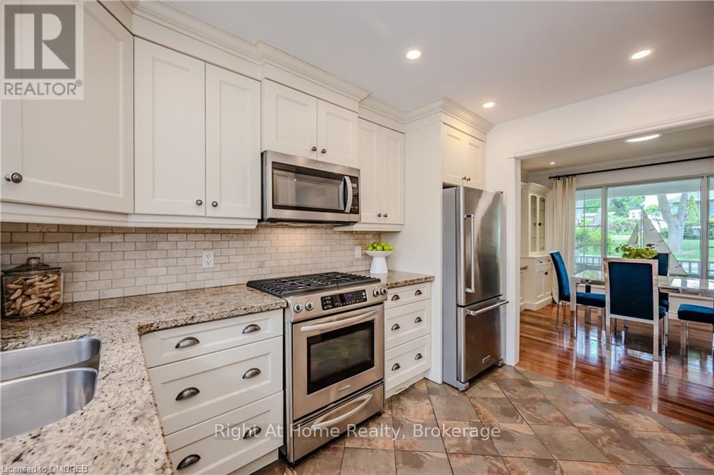 76 Brock Street, Oakville, Ontario  L6K 2Z1 - Photo 13 - W10404431