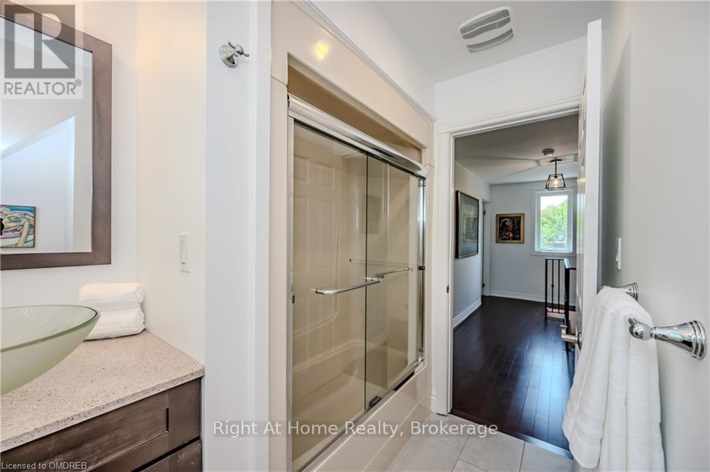 76 Brock Street, Oakville, Ontario  L6K 2Z1 - Photo 27 - W10404431