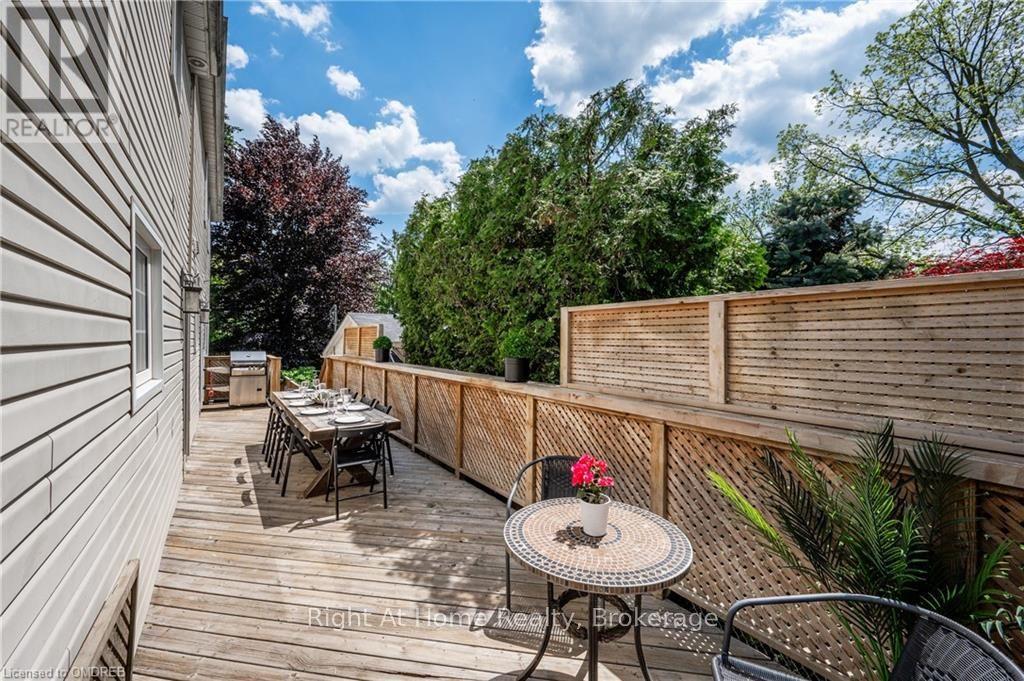 76 Brock Street, Oakville, Ontario  L6K 2Z1 - Photo 34 - W10404431