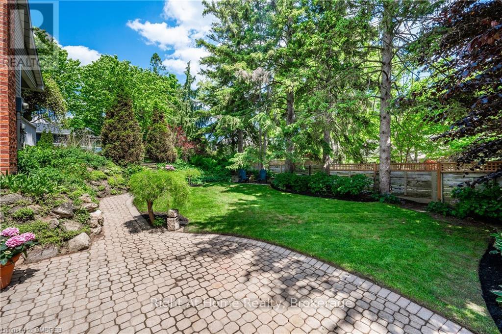 76 Brock Street, Oakville, Ontario  L6K 2Z1 - Photo 37 - W10404431