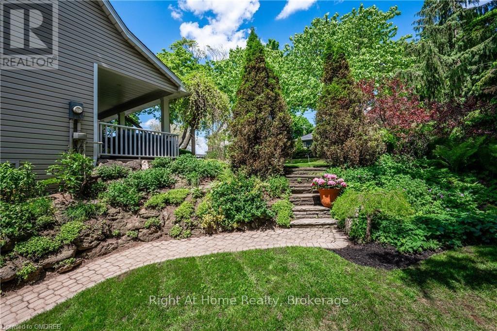76 Brock Street, Oakville, Ontario  L6K 2Z1 - Photo 38 - W10404431