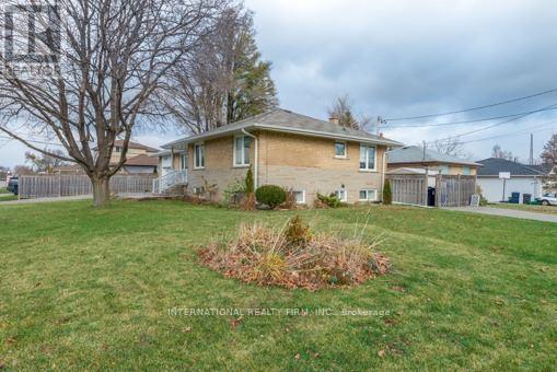 Bsmt - 92 Combe Avenue, Toronto, Ontario  M3H 4J7 - Photo 8 - C11888060