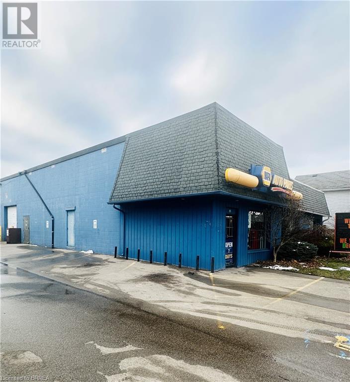 52 Moore Street, St. Thomas, Ontario  N5R 3W3 - Photo 2 - 40684509