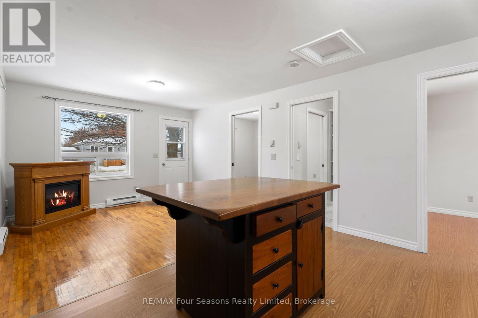 196 Erie Street W, Collingwood, Ontario  L9Y 1P7 - Photo 14 - S11888104