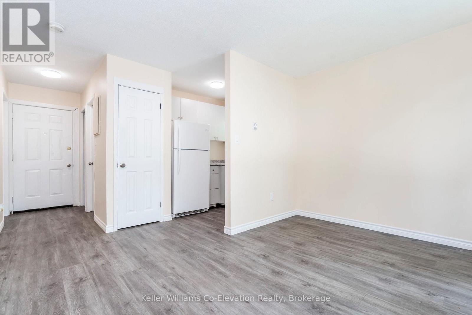 315 Elizabeth Street, Midland, Ontario  L4R 1Y7 - Photo 2 - S11888133