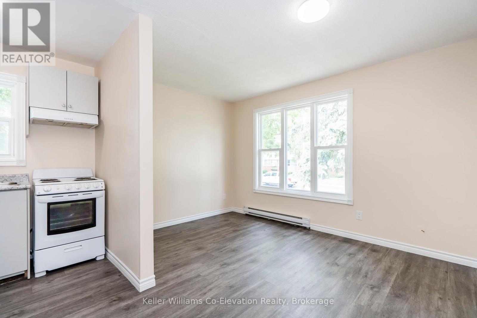 315 Elizabeth Street, Midland, Ontario  L4R 1Y7 - Photo 4 - S11888133