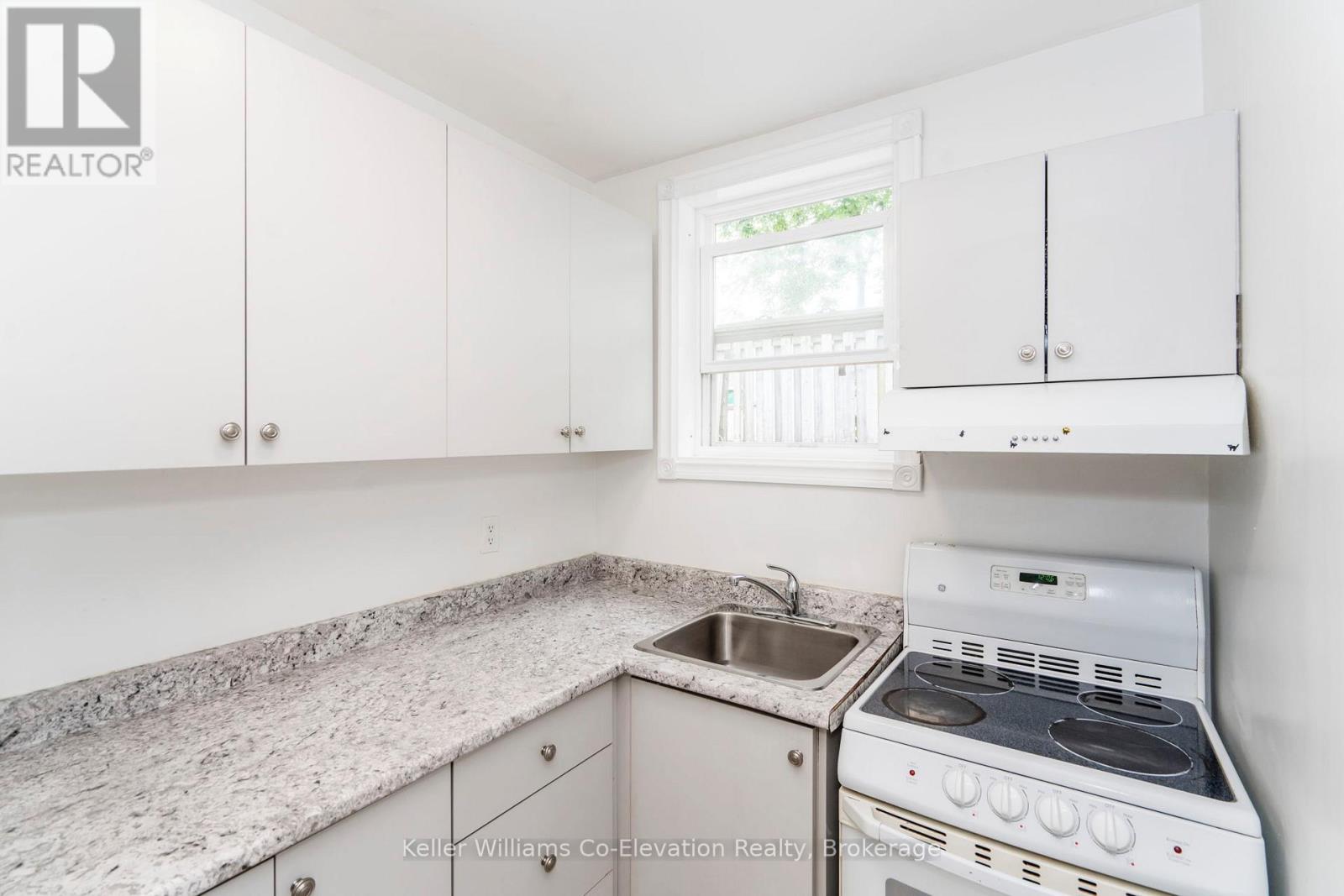 315 Elizabeth Street, Midland, Ontario  L4R 1Y7 - Photo 9 - S11888133