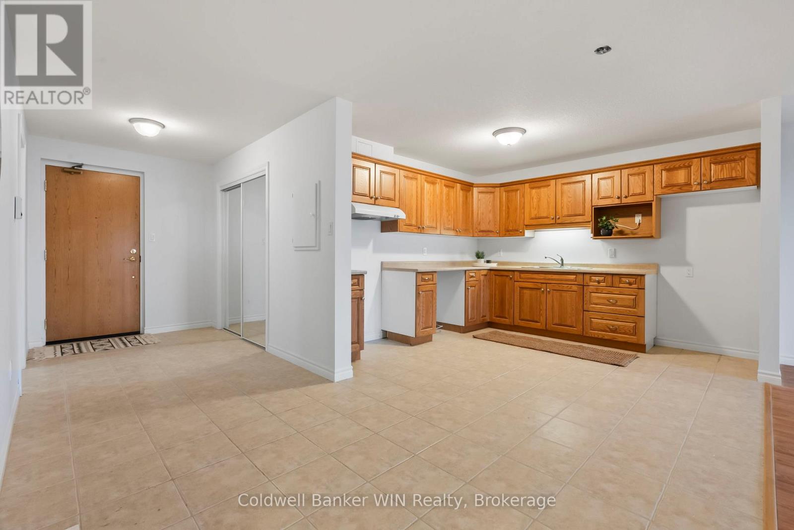 207 - 401 Birmingham Street E, Wellington North, Ontario  N0G 2L2 - Photo 5 - X11888135