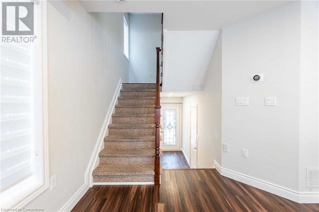 125 Periwinkle DriveHamilton, Ontario  L0R 1P0 - Photo 19 - 40683708