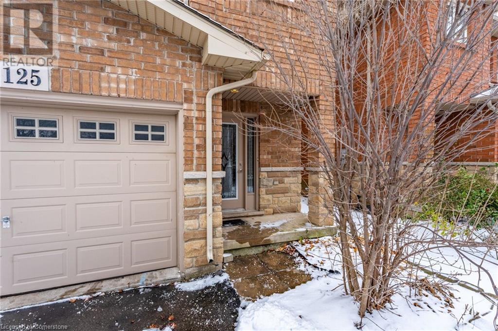 125 Periwinkle DriveHamilton, Ontario  L0R 1P0 - Photo 4 - 40683708