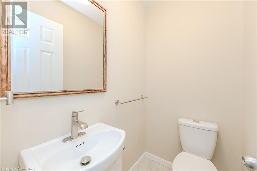 5479 Schueller CrescentBurlington, Ontario  L7L 3T1 - Photo 17 - 40684496