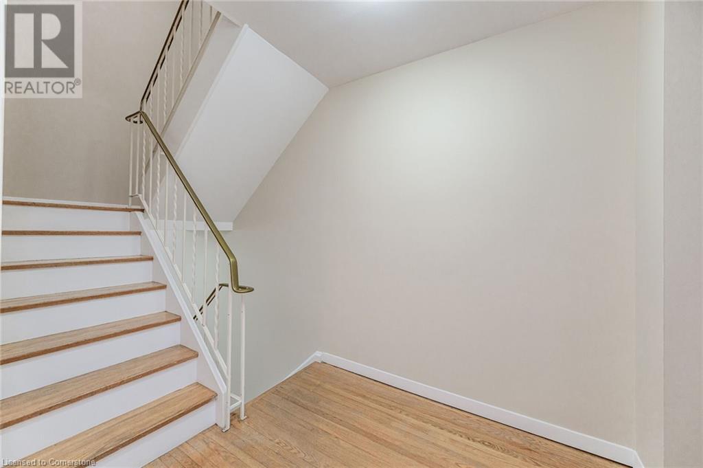 5479 Schueller CrescentBurlington, Ontario  L7L 3T1 - Photo 6 - 40684496