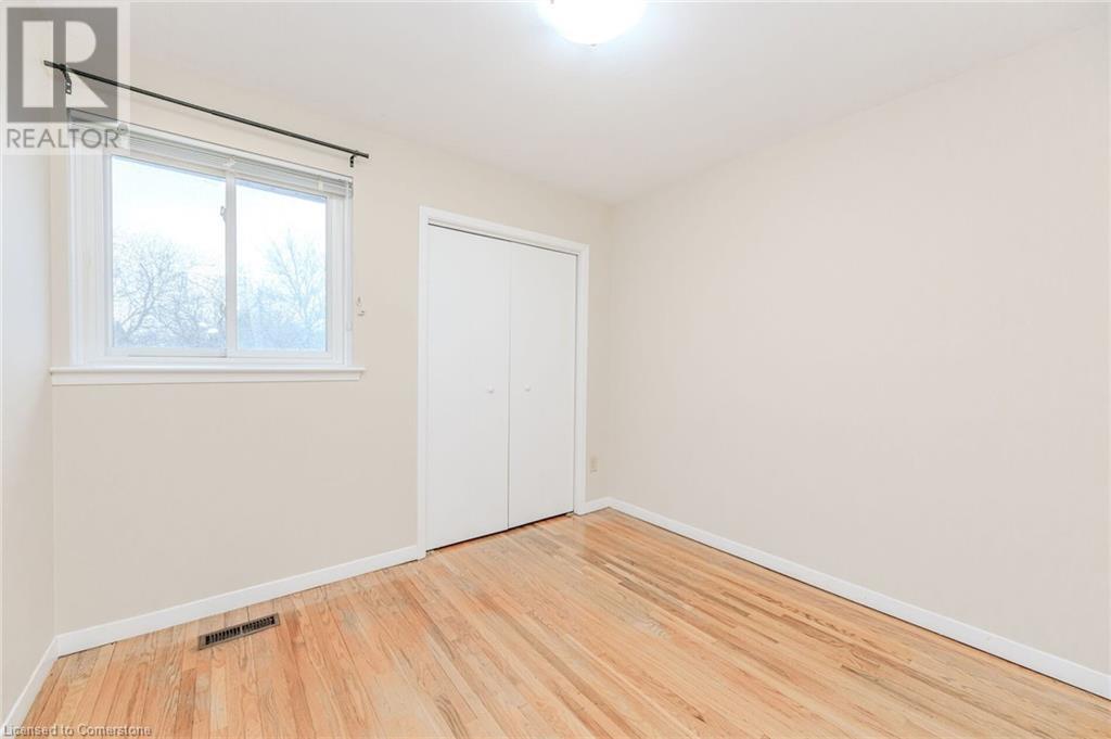 5479 Schueller CrescentBurlington, Ontario  L7L 3T1 - Photo 30 - 40684496