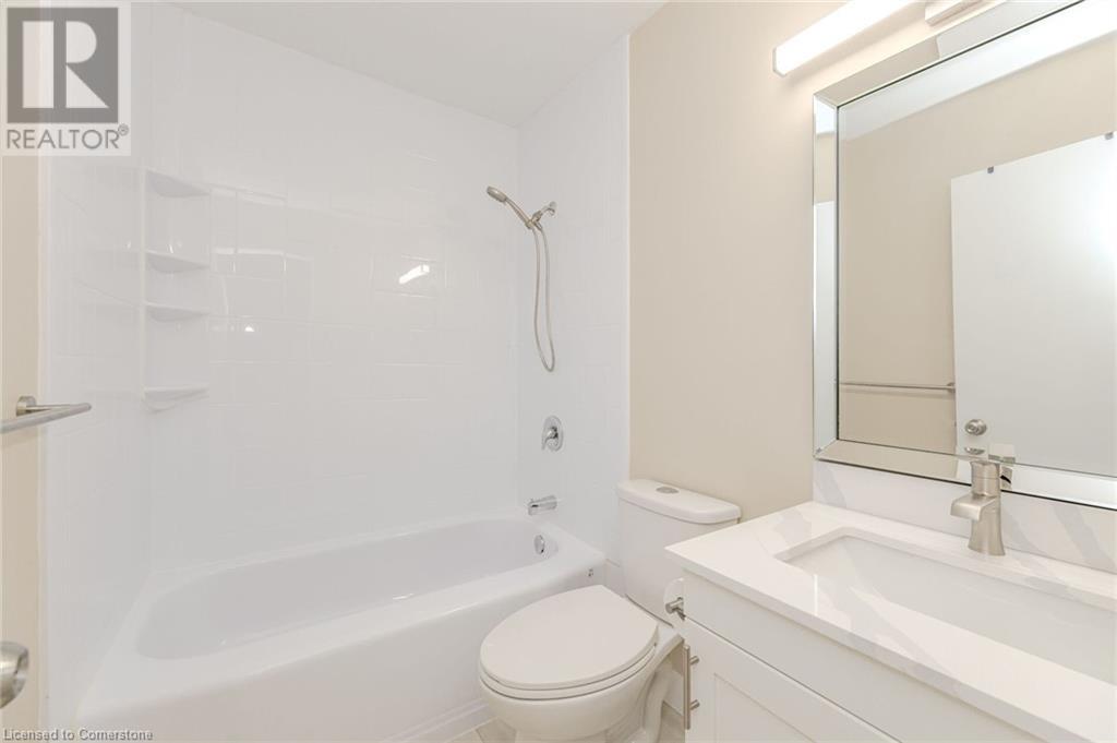 5479 Schueller CrescentBurlington, Ontario  L7L 3T1 - Photo 32 - 40684496