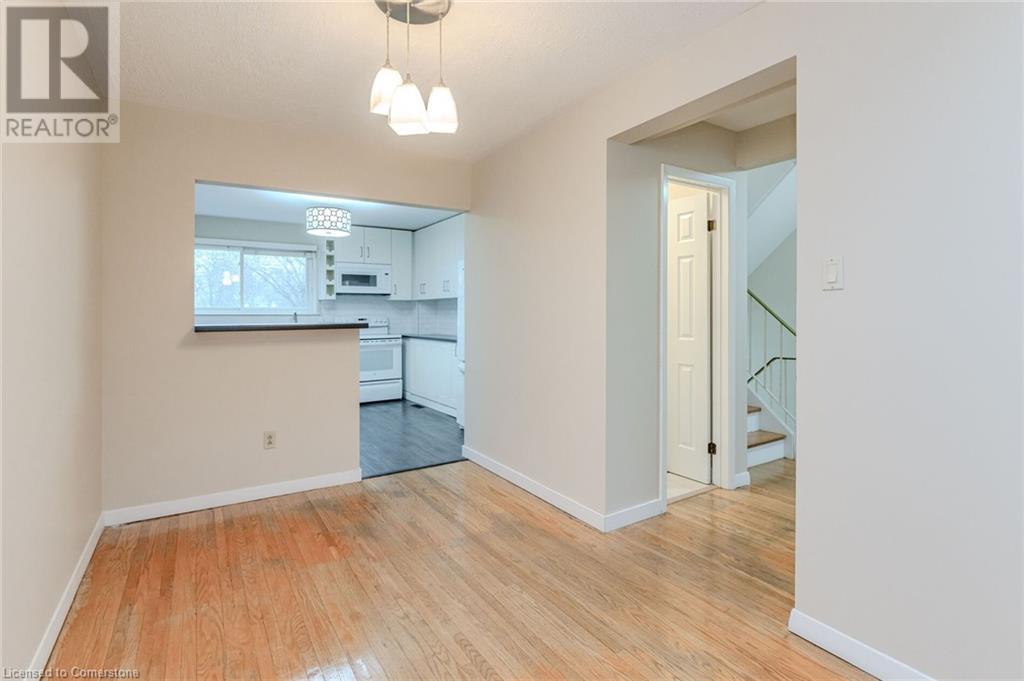 5479 Schueller CrescentBurlington, Ontario  L7L 3T1 - Photo 11 - 40684496