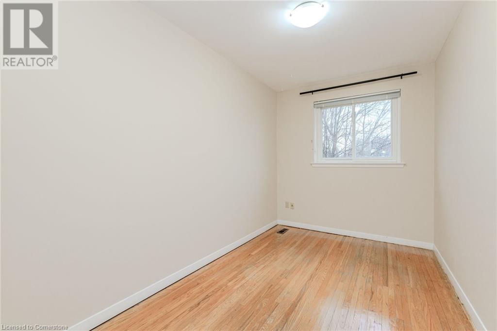 5479 Schueller CrescentBurlington, Ontario  L7L 3T1 - Photo 23 - 40684496