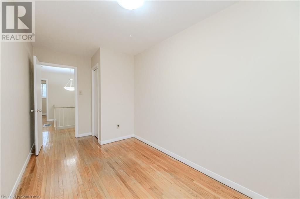 5479 Schueller CrescentBurlington, Ontario  L7L 3T1 - Photo 25 - 40684496