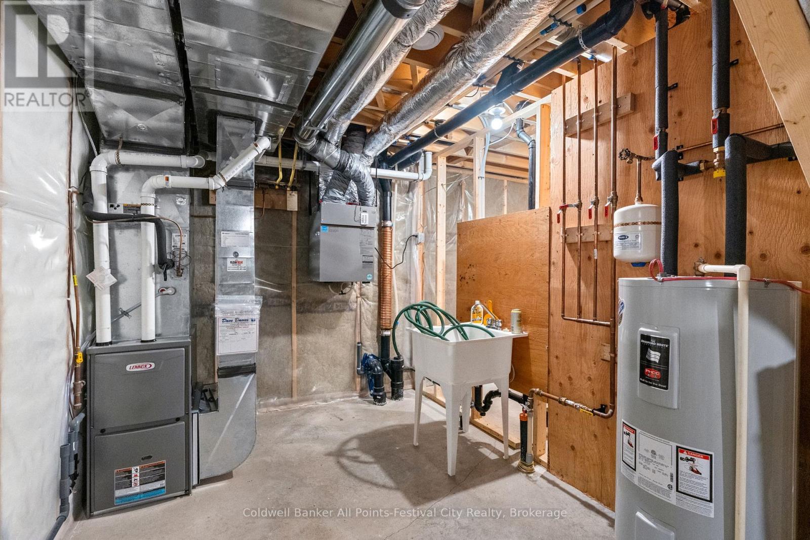 37 Picton Street E, Goderich, Ontario  N7A 1J4 - Photo 25 - X11888160