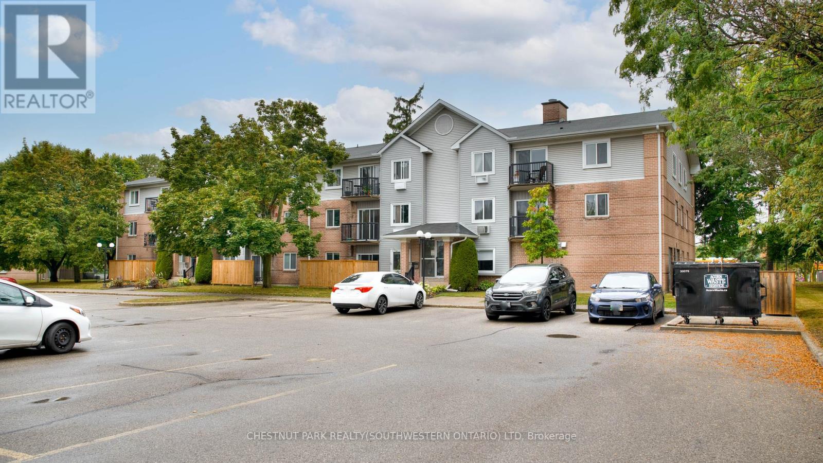 105 - 276 Eiwo Court, Waterloo, Ontario  N2K 3M6 - Photo 2 - X11888178