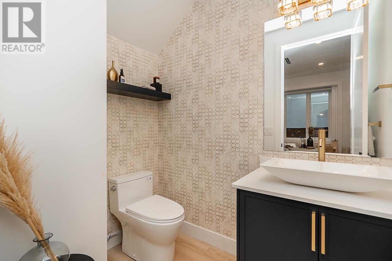 Listing Picture 14 of 40 : 3466 MONS DRIVE, Vancouver / 溫哥華 - 魯藝地產 Yvonne Lu Group - MLS Medallion Club Member