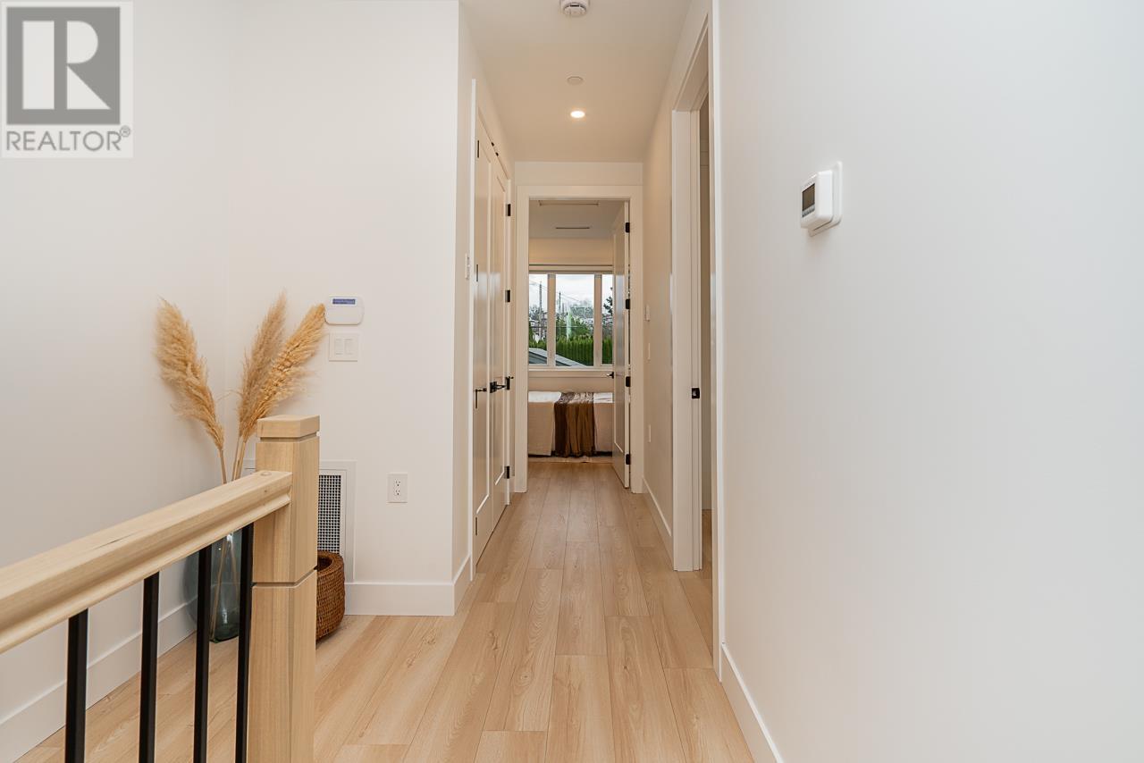 Listing Picture 28 of 40 : 3466 MONS DRIVE, Vancouver / 溫哥華 - 魯藝地產 Yvonne Lu Group - MLS Medallion Club Member