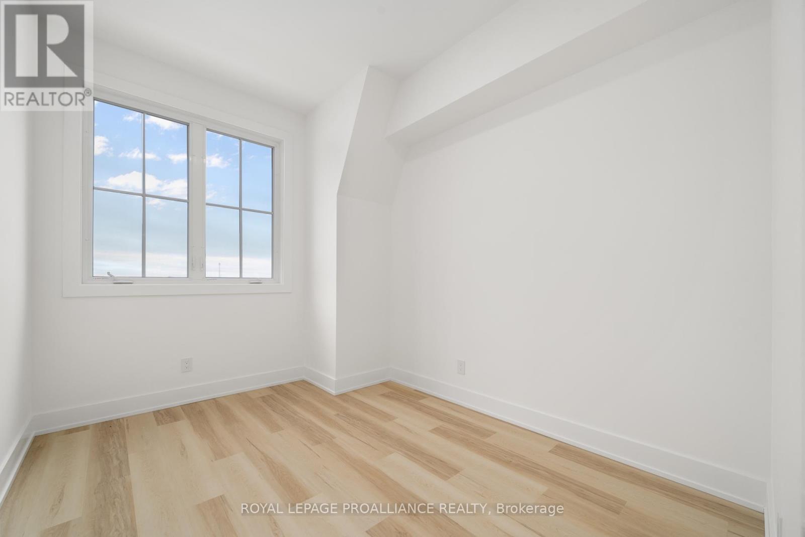 301 - 941 Charles Wilson Parkway, Cobourg, Ontario  K9A 0L2 - Photo 12 - X11888262