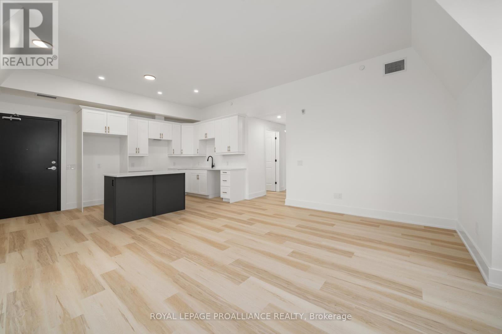 301 - 941 Charles Wilson Parkway, Cobourg, Ontario  K9A 0L2 - Photo 9 - X11888262