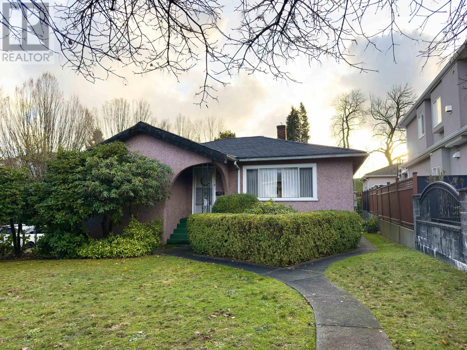 2770 Euclid Avenue, Vancouver, British Columbia  V5R 5B9 - Photo 2 - R2949495