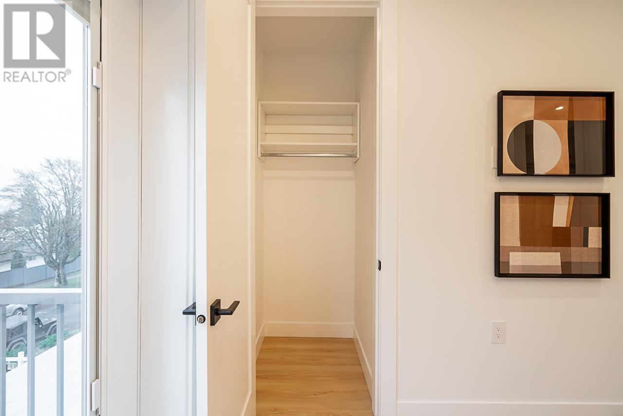 Listing Picture 19 of 40 : 3468 MONS DRIVE, Vancouver / 溫哥華 - 魯藝地產 Yvonne Lu Group - MLS Medallion Club Member