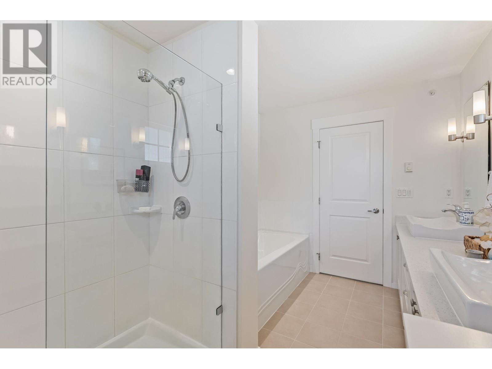 67 19452 Fraser Way, Pitt Meadows, British Columbia V3Y 0A3 - Photo 21 - R2949778