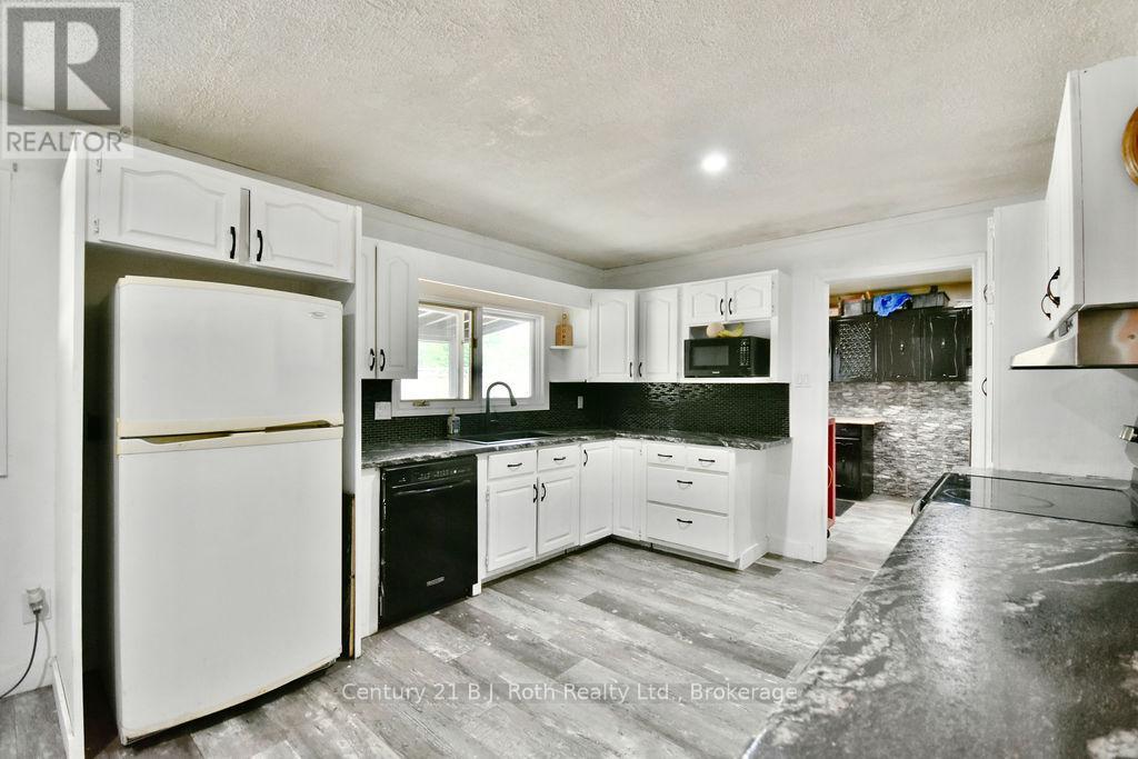 2286 Flos Ten Road E, Springwater, Ontario  L0L 1P0 - Photo 23 - S11888254