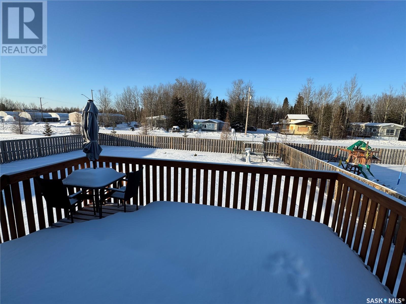 105 Hiller Drive, Air Ronge, Saskatchewan  S0J 3G0 - Photo 42 - SK990461