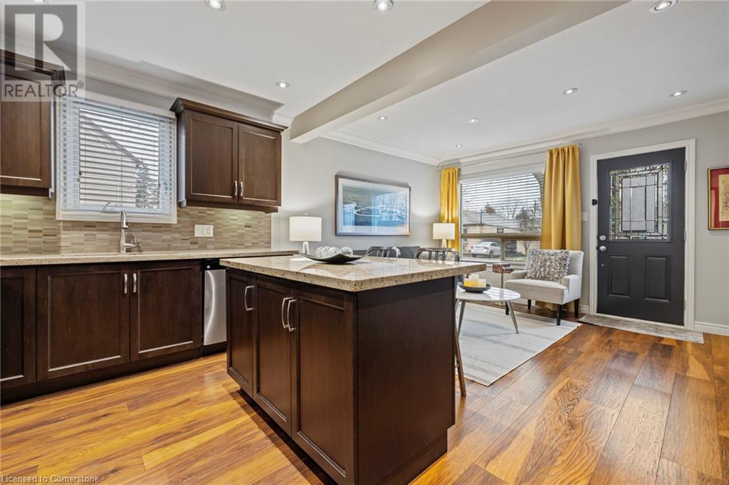 221 West 19th Street, Hamilton, Ontario  L9C 4J3 - Photo 13 - 40684483