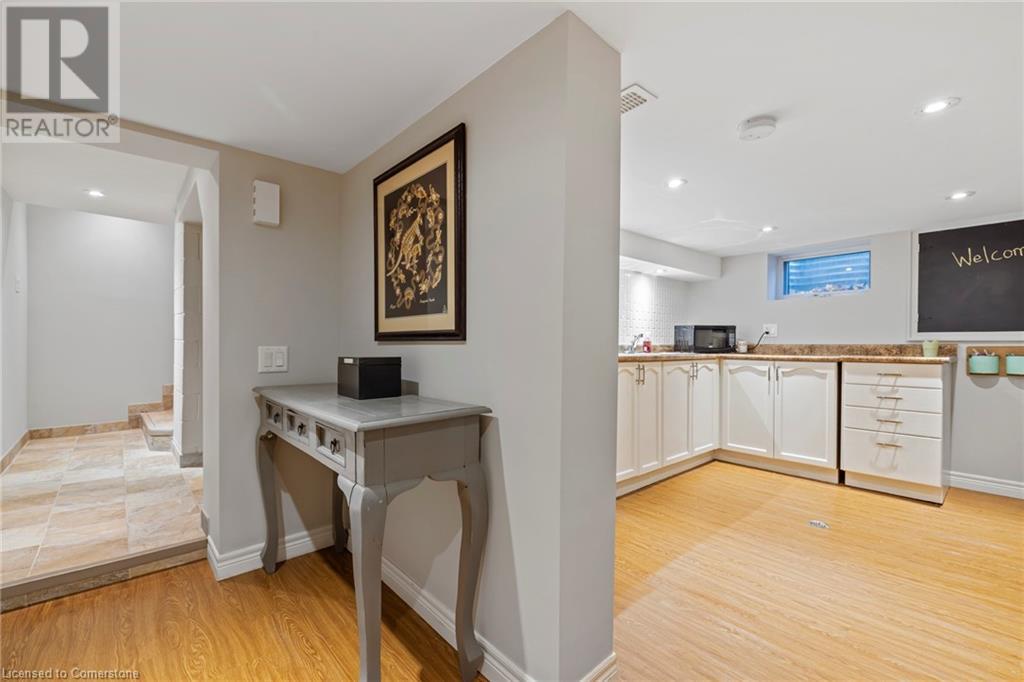 221 West 19th Street, Hamilton, Ontario  L9C 4J3 - Photo 29 - 40684483