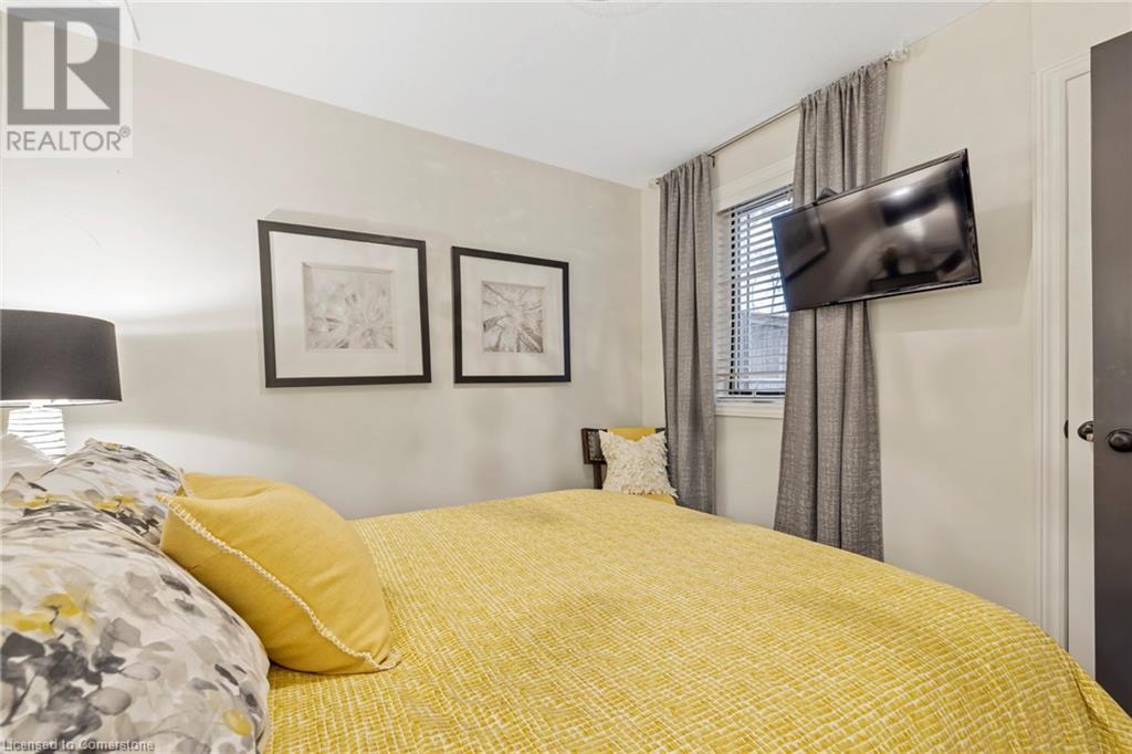 221 West 19th Street, Hamilton, Ontario  L9C 4J3 - Photo 19 - 40684483