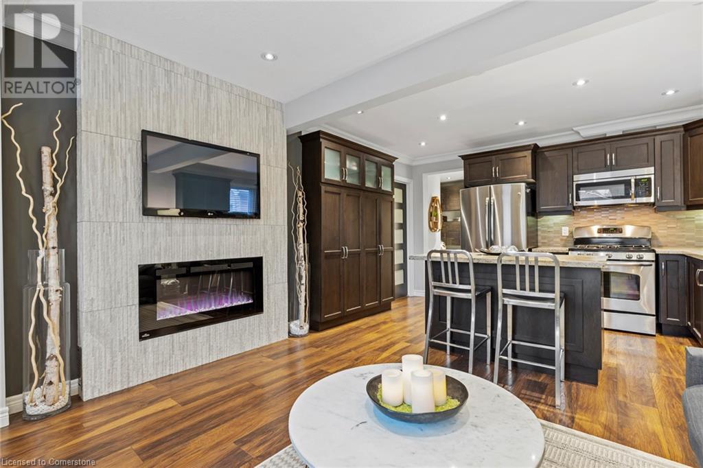 221 West 19th Street, Hamilton, Ontario  L9C 4J3 - Photo 11 - 40684483