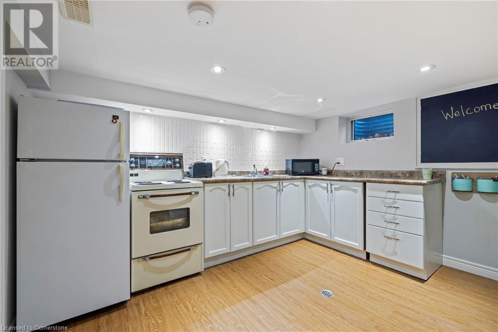 221 West 19th Street, Hamilton, Ontario  L9C 4J3 - Photo 33 - 40684483