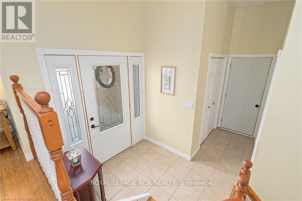 414 4th Street S, Hanover, Ontario  N4N 3V1 - Photo 3 - X11880015