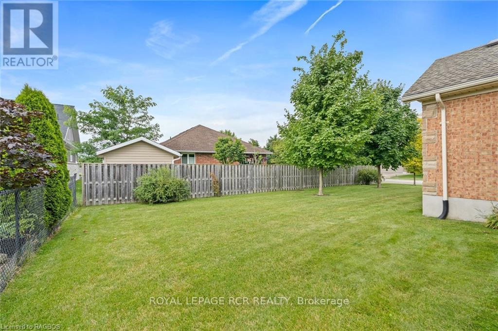 414 4th Street S, Hanover, Ontario  N4N 3V1 - Photo 33 - X11880015