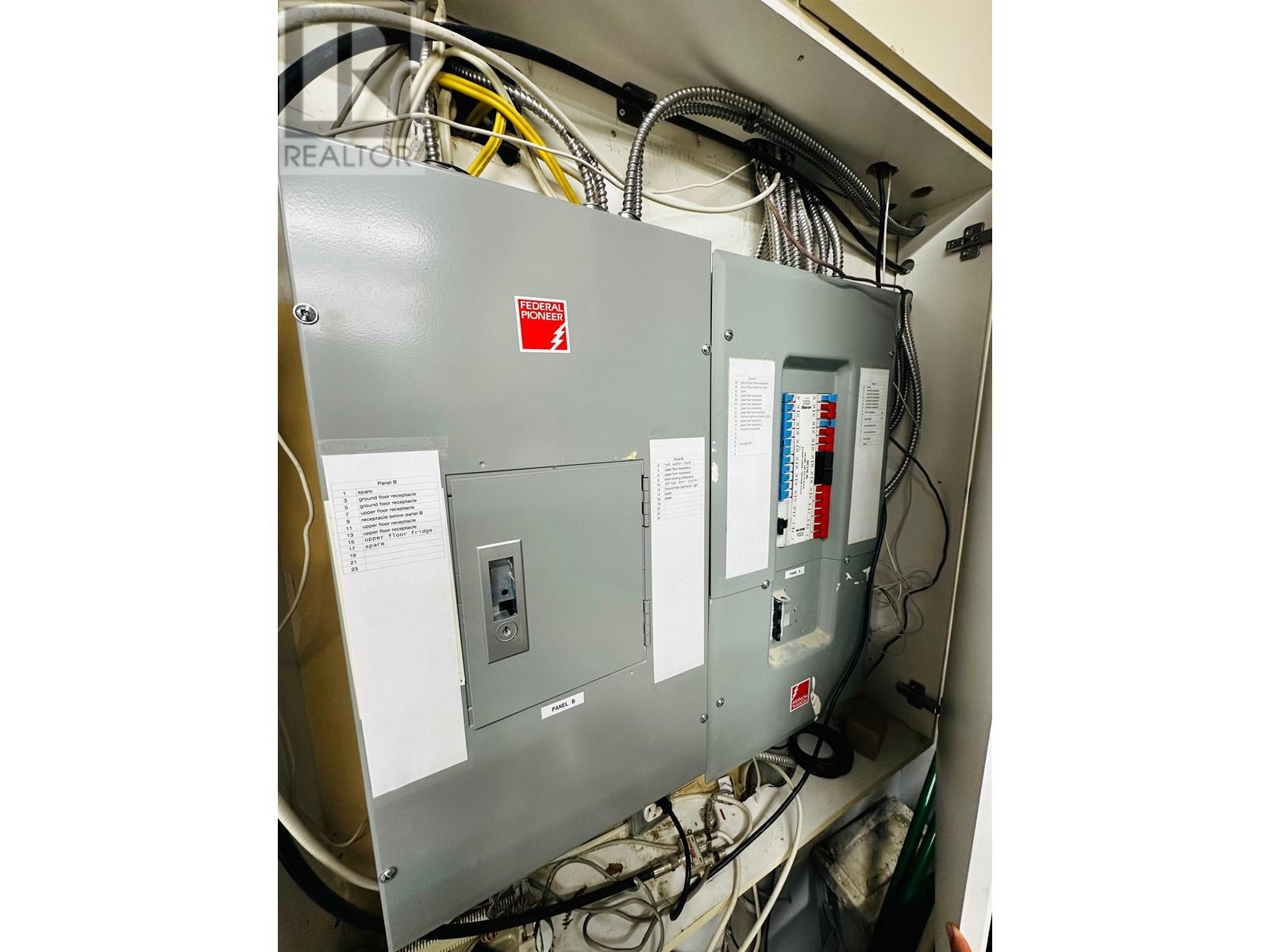 Listing Picture 9 of 10 : 114 & 115 418 S EAST KENT AVENUE, Vancouver / 溫哥華 - 魯藝地產 Yvonne Lu Group - MLS Medallion Club Member