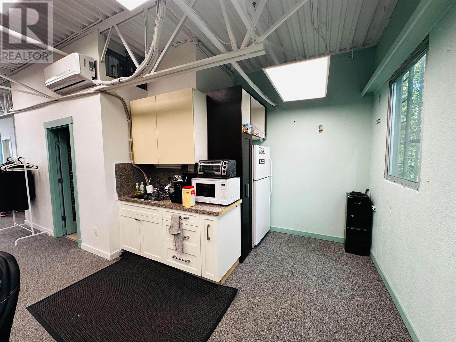 Listing Picture 4 of 10 : 114 & 115 418 S EAST KENT AVENUE, Vancouver / 溫哥華 - 魯藝地產 Yvonne Lu Group - MLS Medallion Club Member