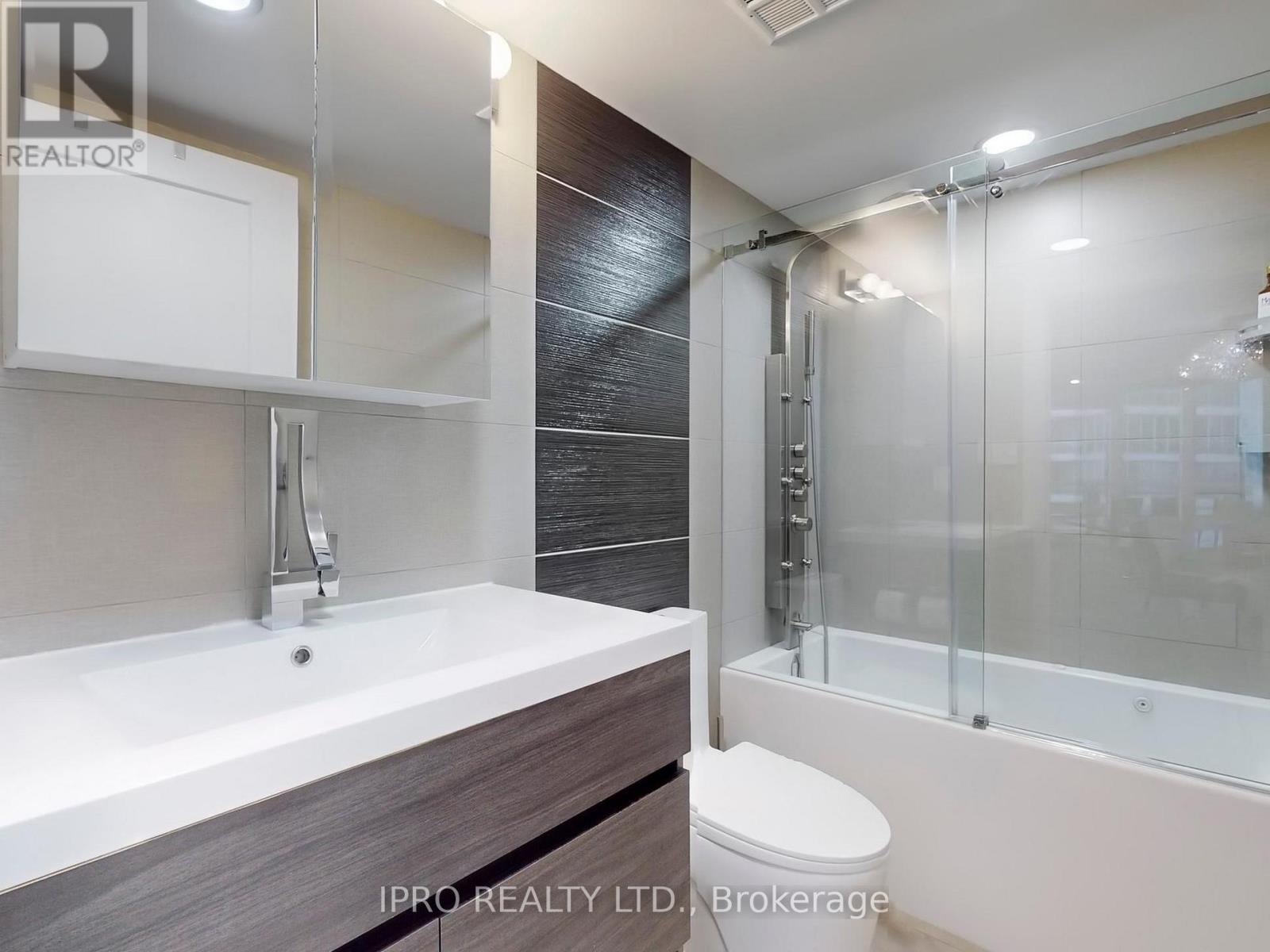Sph2701 - 228 Queens Quay W, Toronto, Ontario  M5J 2X1 - Photo 15 - C11888312